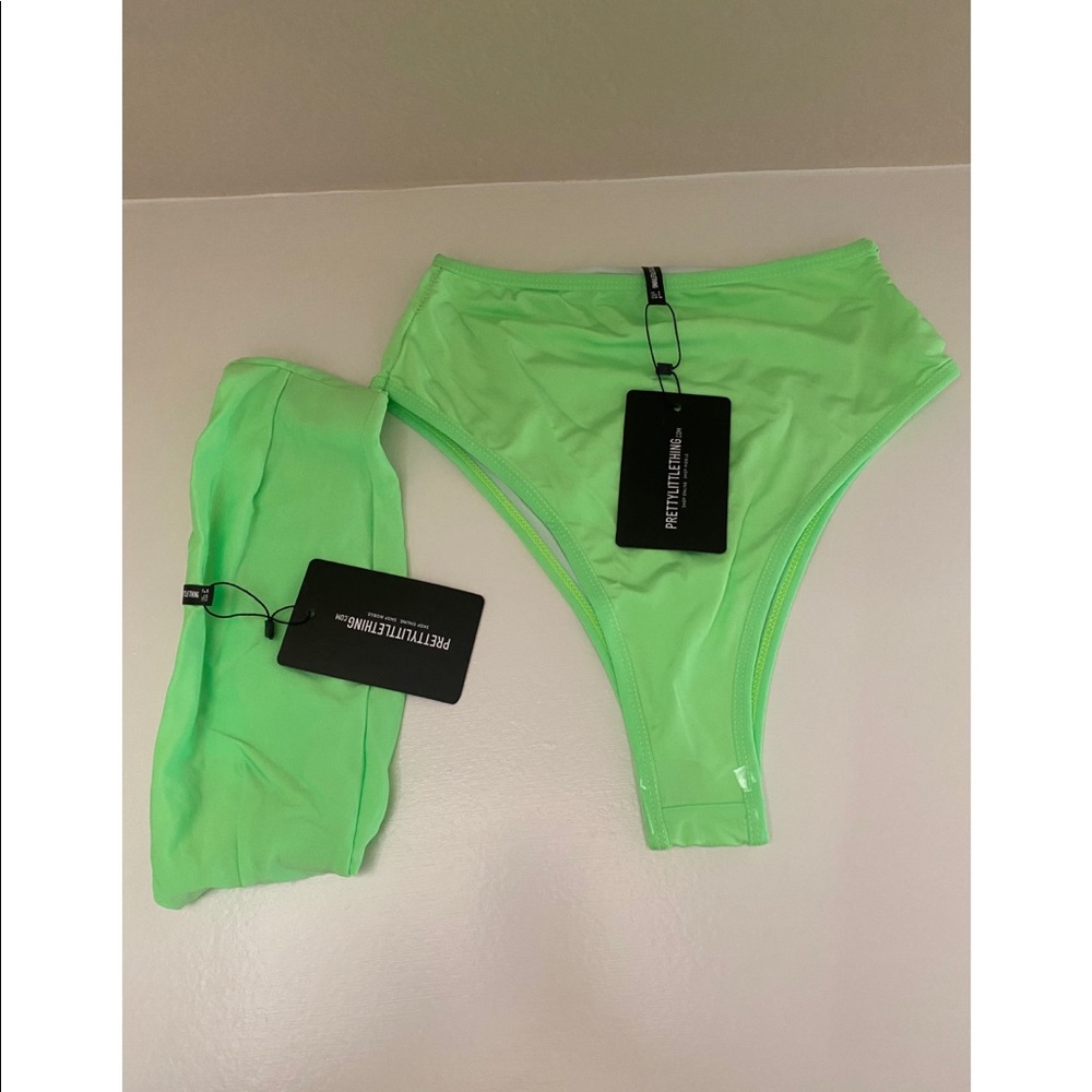 High waisted bikini with bandeau top